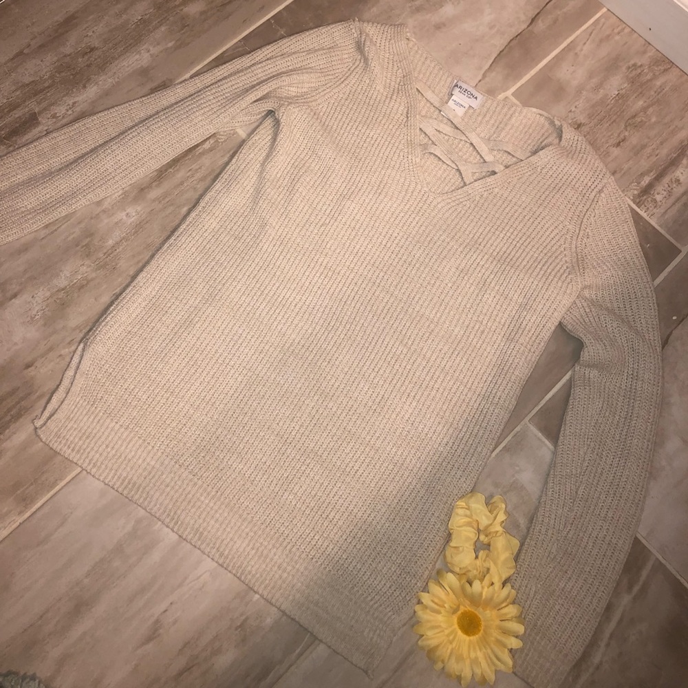 🌼 Beige lace-up sweater 🌼